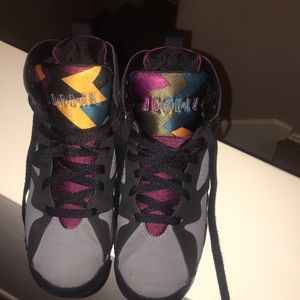 RARE kids retro 7 Jordan’s size 5
